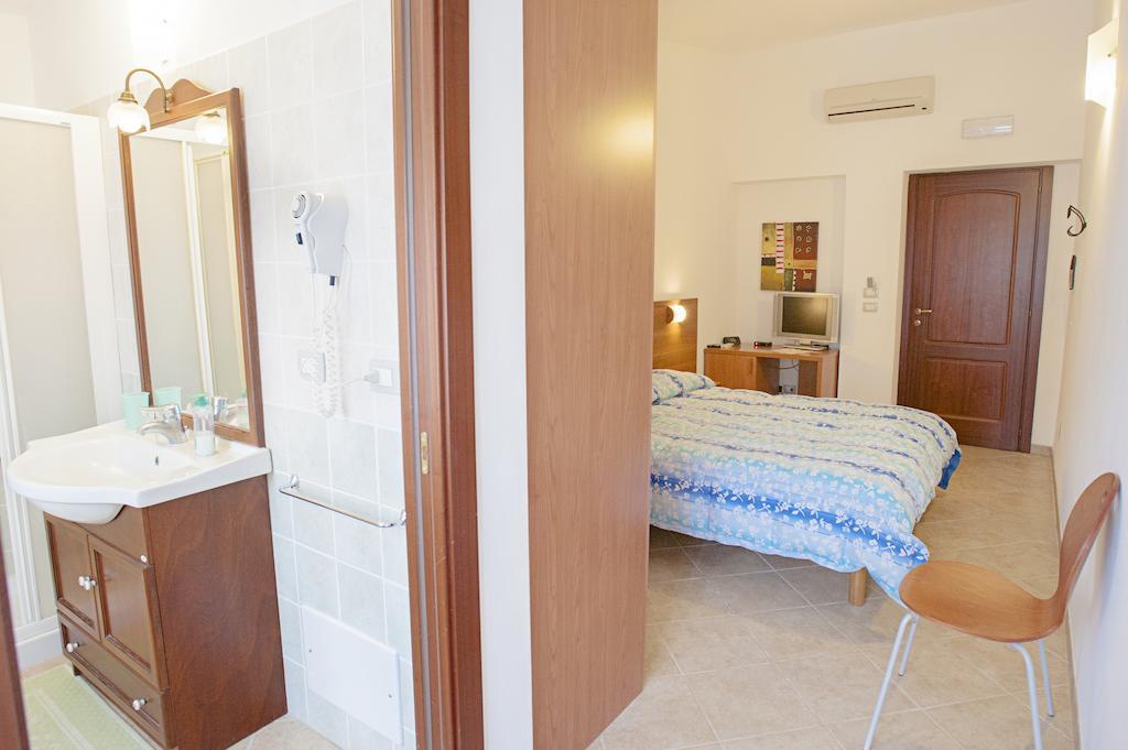 سانتا ماريا لا بالما Bonsai B&B Alghero المظهر الخارجي الصورة