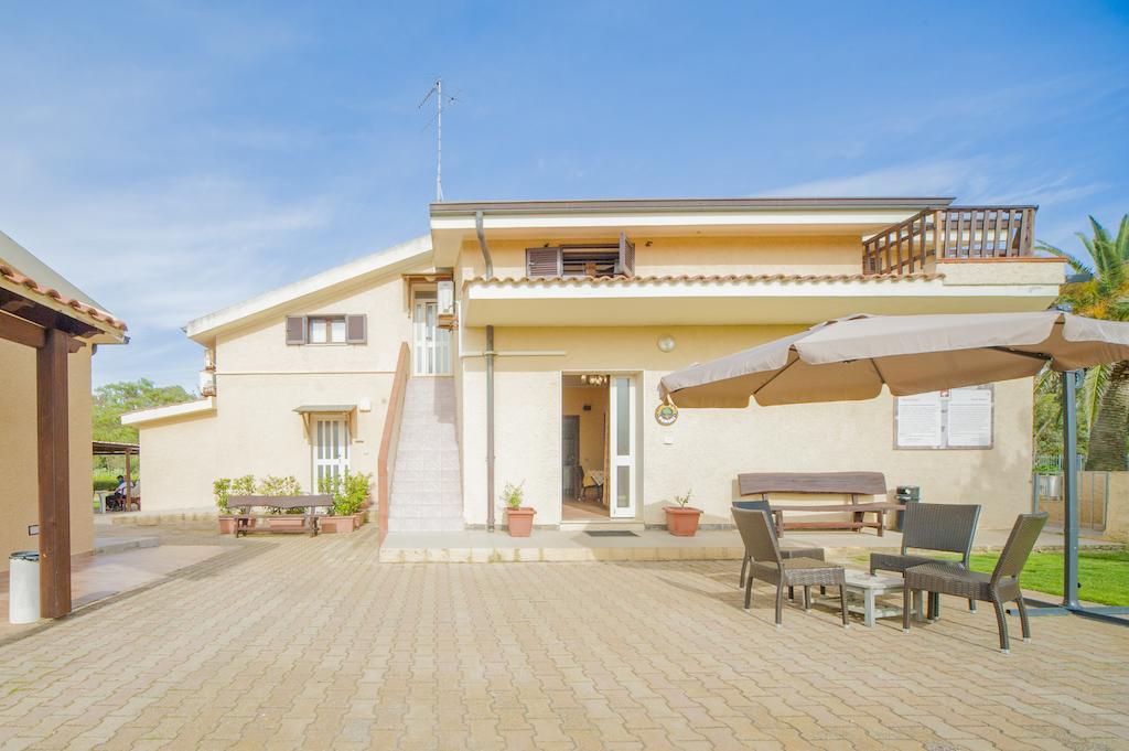 سانتا ماريا لا بالما Bonsai B&B Alghero الغرفة الصورة